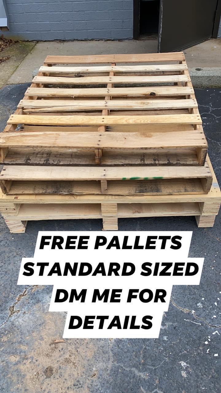 Free Wood Pallets (x4) in Chamblee, GA, USA • 1001 Pallets