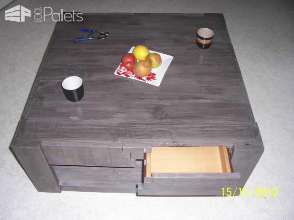 Pallet Coffee Table With Drawers Pallet Coffee Tables 100_4458