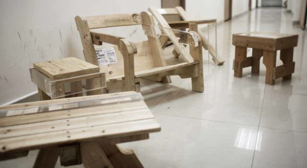 Experimental Pallet Chair Pallet Benches, Pallet Chairs & Stools 