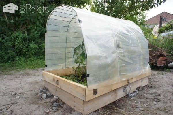 Upcycling Green House With Wooden Pallets By Kesselholz Design Pallet Planters & Compost Bins Upcycling Green House With Wooden Pallets By Kesselholz Design Pallet Planters & Compost Bins