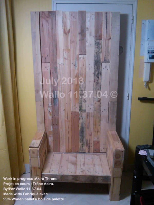 Akira Throne Inspired By The Animated Movie by Otomo Katsuhiro Pallet Benches, Pallet Chairs & Stools Akira Throne Inspired By The Animated Movie by Otomo Katsuhiro Pallet Benches, Pallet Chairs & Stools