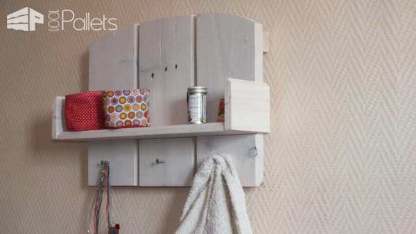 Petites étagères En Bois De Palette / Small Wood Pallet Shelves Pallet Shelves & Pallet Coat Hangers Petites étagères En Bois De Palette / Small Wood Pallet Shelves Pallet Shelves & Pallet Coat Hangers