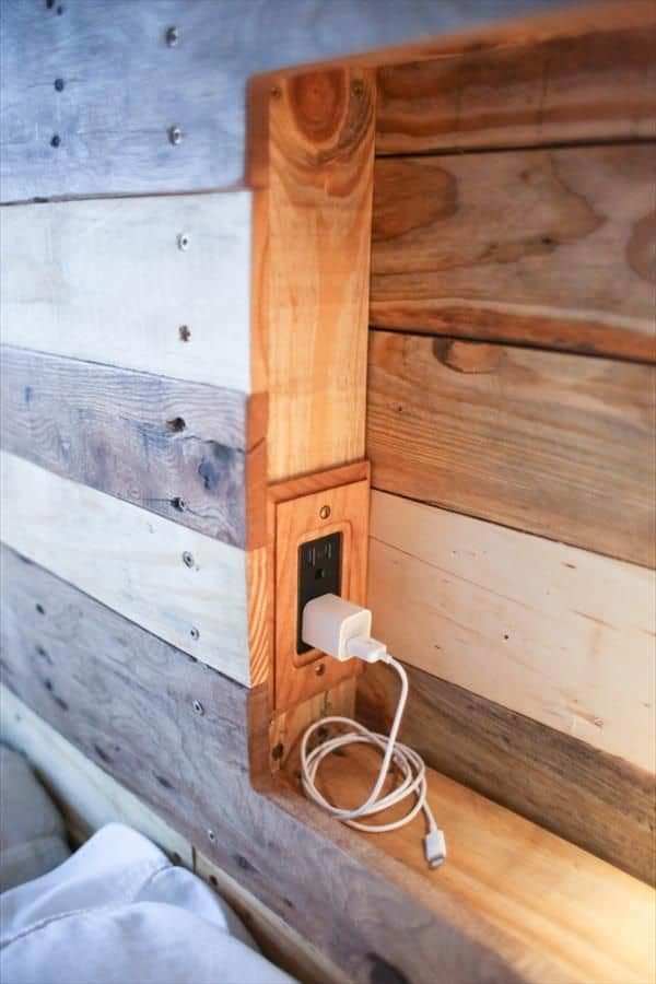 Pallet Headboard with Integrated Lights Pallet Beds, Pallet Headboards & Frames 