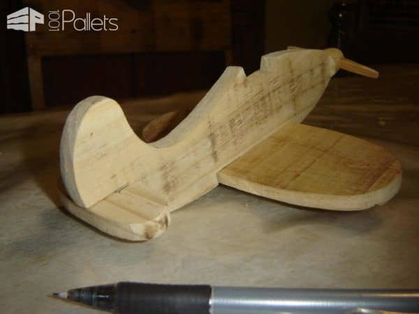 Small Pallet Airplane Fun Pallet Crafts for Kids Photo-a-trier-avion-005