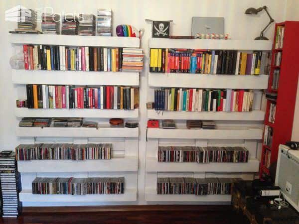 The Easiest Bookshelf: Made From One Single Pallet Pallet Bookcases & Bookshelves IMG_0720