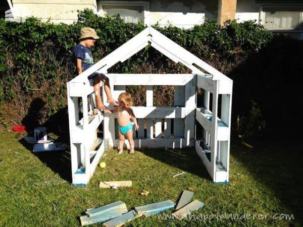 Inspired Pallet Kids Playhouse6