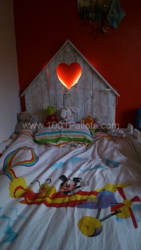 Lit Enfant En Palettes / Kids Pallet Bed Pallet Beds, Pallet Headboards & Frames 