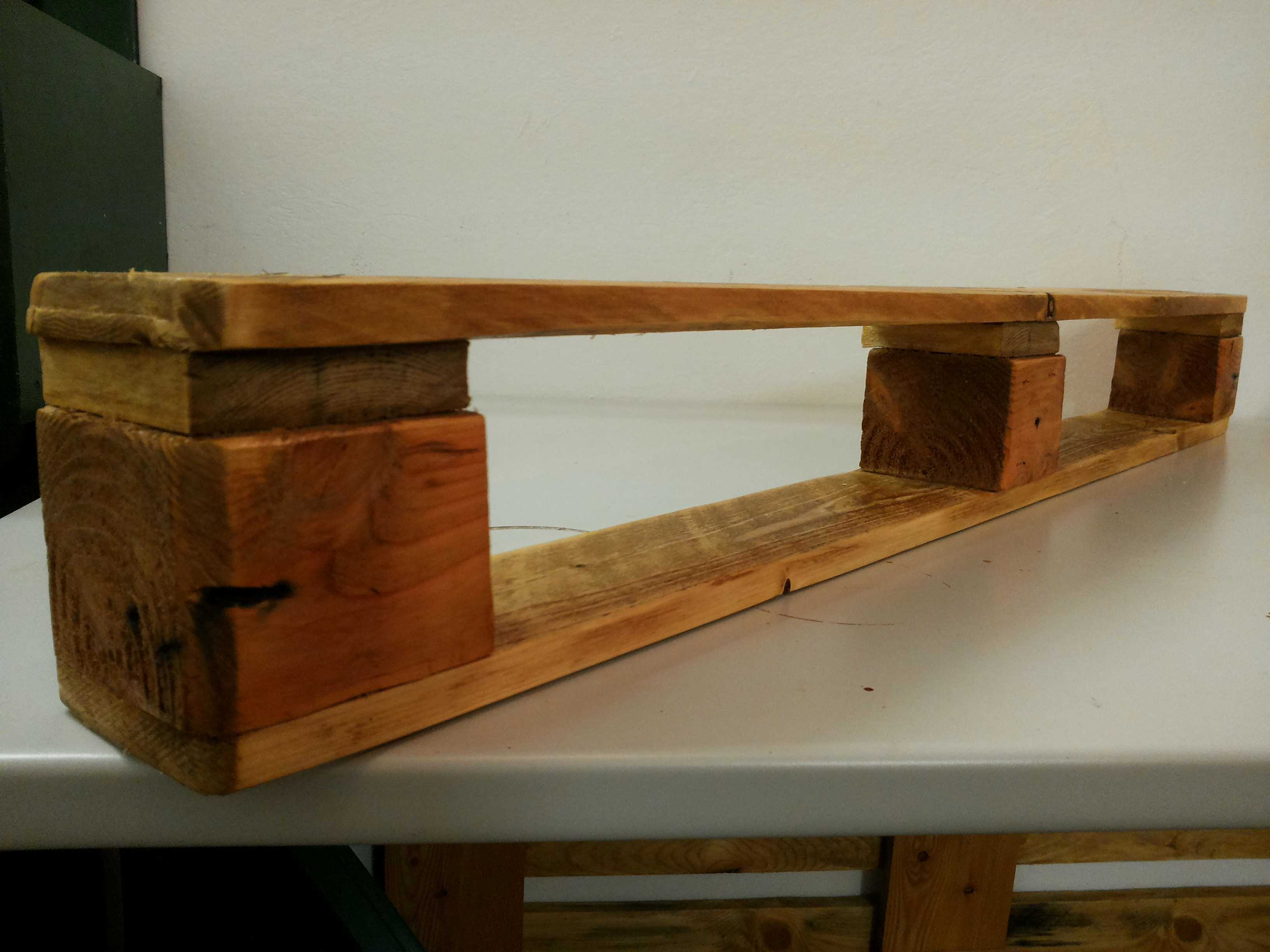 How to Build a Shelf out of Pallets • 1001 Pallets How to Build a Shelf out of Pallets • 1001 Pallets