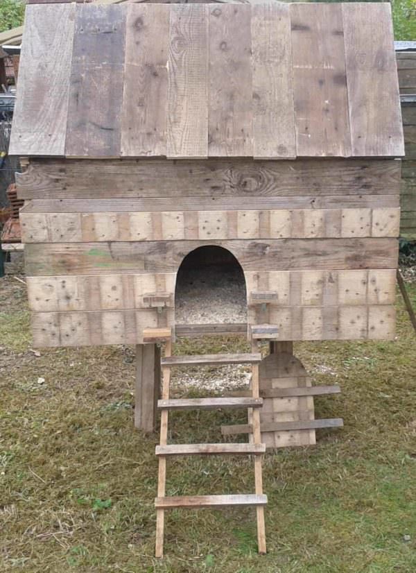 Notre Poulailler En Palettes Our Pallet Chicken Coop 1001 Pallets