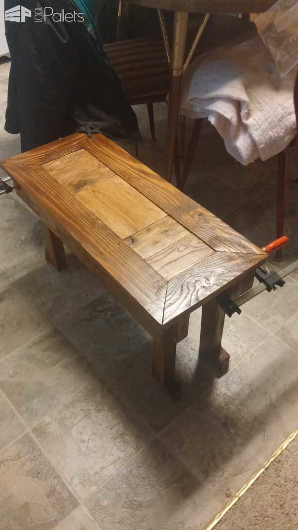 Pallet Living Room End Table Pallet Desks & Pallet Tables Pallet Living Room End Table Pallet Desks & Pallet Tables
