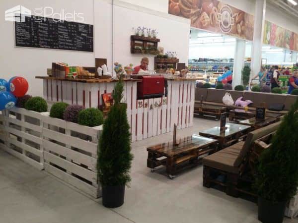 Coffee Shop Furniture Out Of Upcycled Pallets Pallet Store, Bar & Restaurant Decorations 