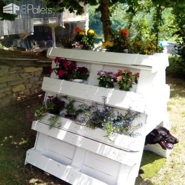 Garden Pallet Doghouse & Planter Animal Pallet Houses & Pallet Supplies Pallet Planters & Compost Bins 