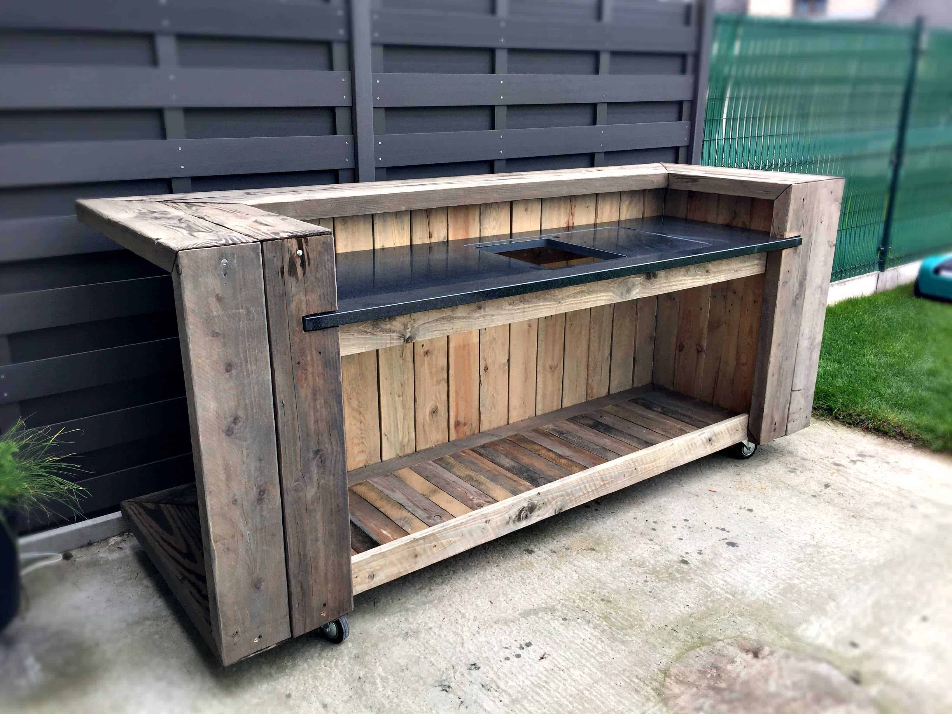 Pallet Outdoor Kitchen Bar • Pallet Ideas • 1001 Pallets