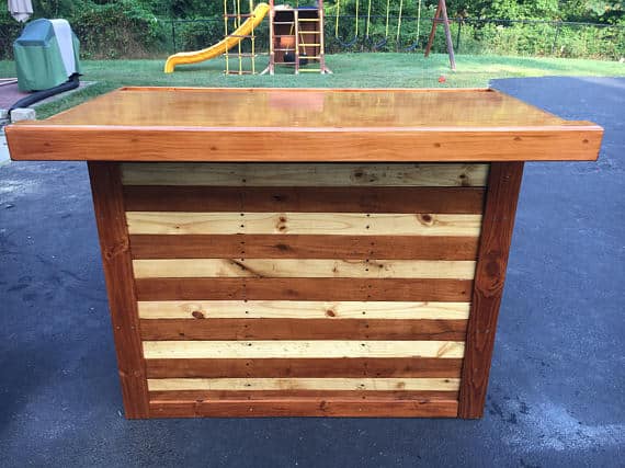 Wooden Pallet Bars become something spectacular with a little refinement like this bar.