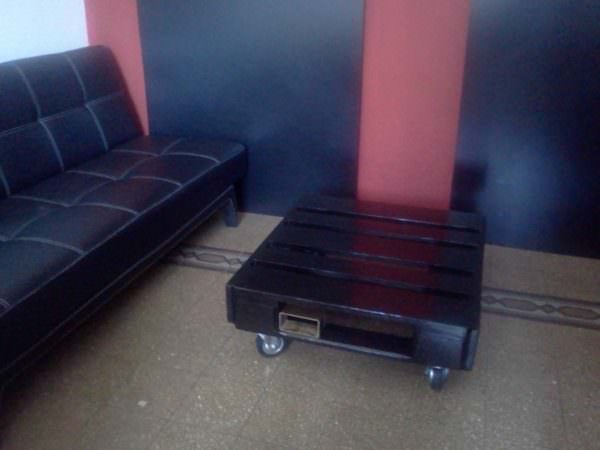 Black Pallet Coffee Table Pallet Coffee Tables IMG1380
