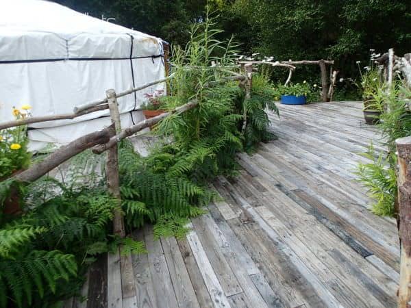 Pallet Deck With Accessible Ramp Pallet Terraces & Pallet Patios 