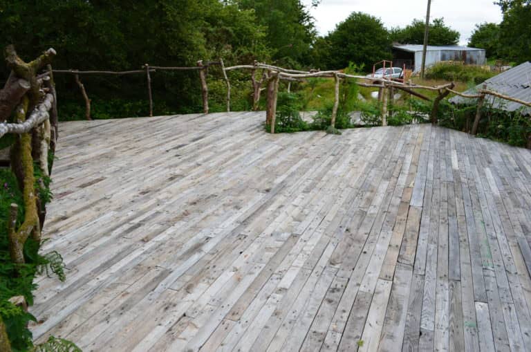 Pallet Deck With Accessible Ramp • 1001 Pallets