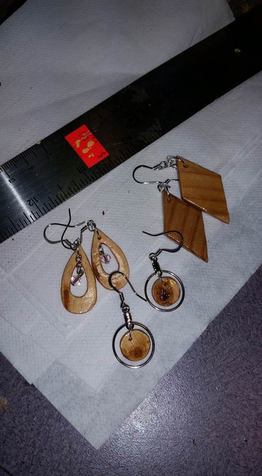 1001pallets.com-pallet-earrings