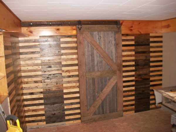 Walls & Sliding Barn Door Made from Pallets Pallet Walls & Pallet Doors Walls & Sliding Barn Door Made from Pallets Pallet Walls & Pallet Doors