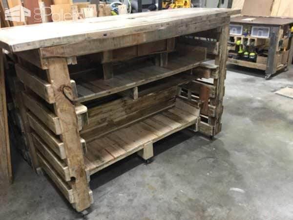 Pallet Bar with Built in Insulated Ice Box Pallet Bars Pallet Bar with Built in Insulated Ice Box Pallet Bars