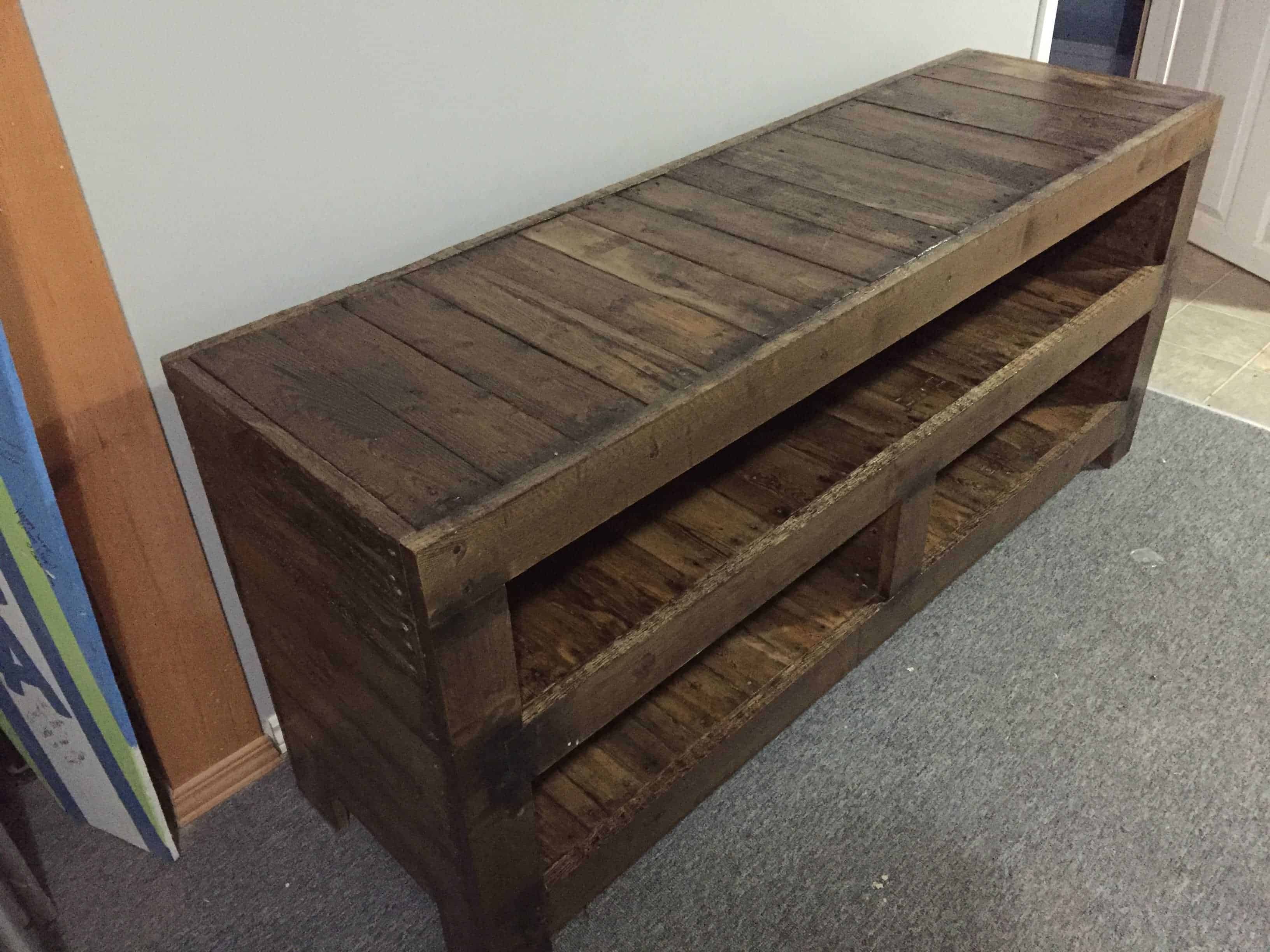 Pallet Entertainment Unit â€¢ 1001 Pallets