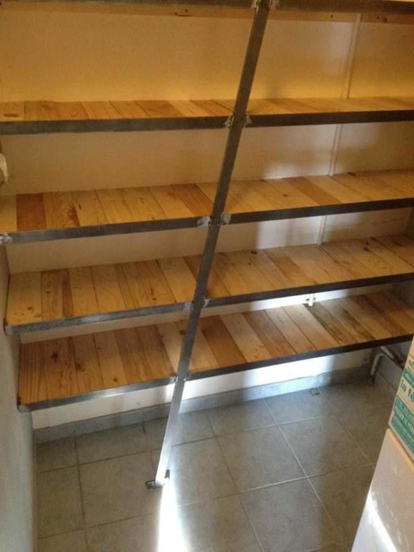 Garde Manger / Pallet Pantry Pallet Shelves & Pallet Coat Hangers Garde Manger / Pallet Pantry Pallet Shelves & Pallet Coat Hangers