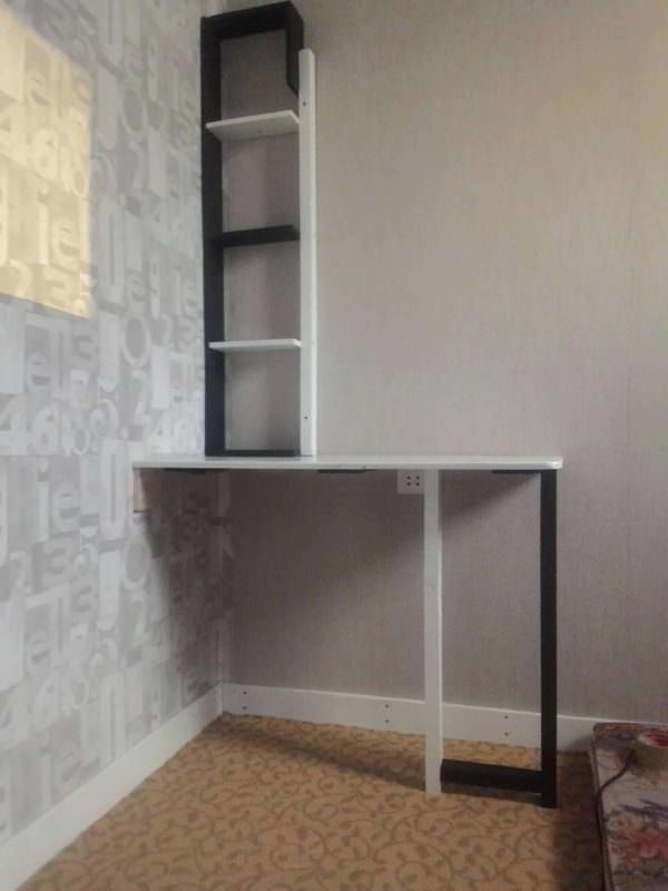 Pallet Corner Desk with Shelf for Bedroom Pallet Desks & Pallet Tables 1001pallets.com-pallet-corner-desk-with-shelf-for-bedroom3
