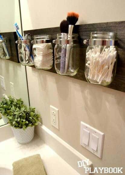 17 Pallet Projects You Can Make for Your Bathroom4