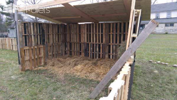 Horse Pasture & Shelter Animal Pallet Houses & Pallet Supplies 