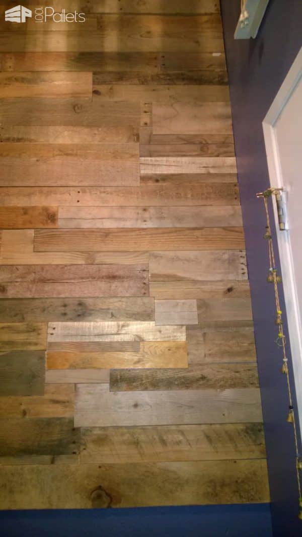 1001pallets.com-reclaimed-pallet-wood-wall-notching-it-out5