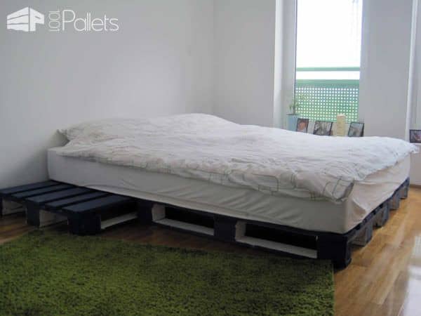 62 Creative Recycled Pallet Beds2