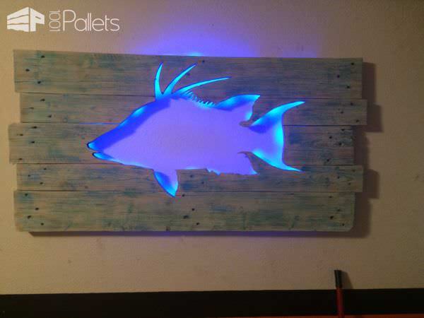 1001pallets.com-pallet-marlin-wall-art-with-led-lighting2