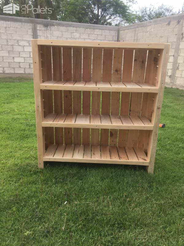 1001pallets.com-book-storage2