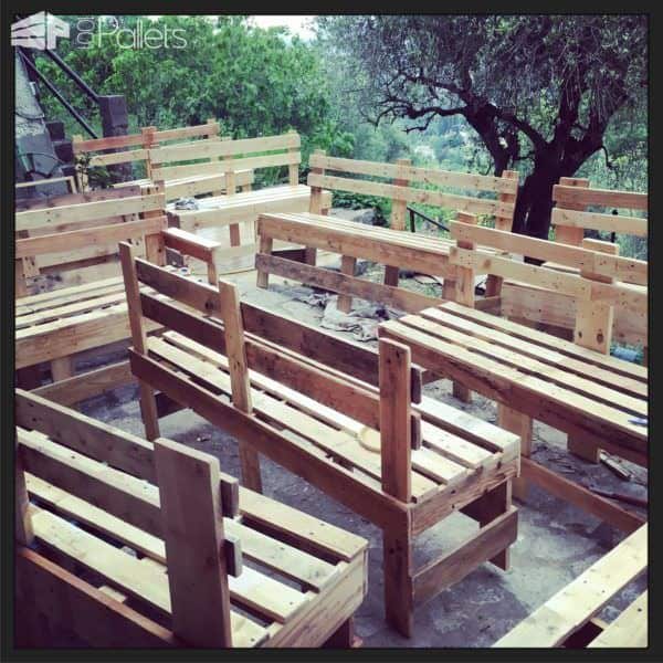 Benches for a Restaurant Pallet Benches, Pallet Chairs & Stools Benches for a Restaurant Pallet Benches, Pallet Chairs & Stools