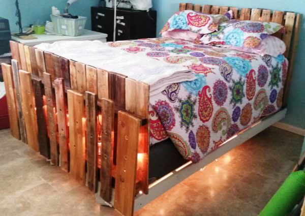Underlit Pallet Bed You Have To See! Pallet Beds, Pallet Headboards & Frames 
