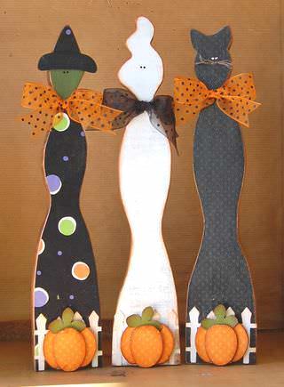 75+ Fabulous Pallet Halloween Ideas: Are You Ready to Pallet-ify Halloween? Other Pallet Projects Is that Witch BOARD with the Ghost & Cat?