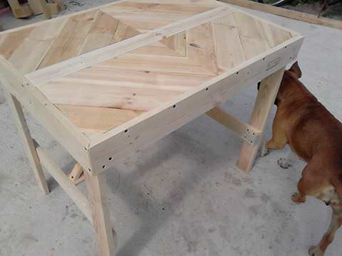 Multi-Purpose Pallet Table 4