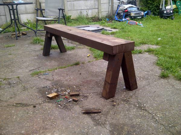 Solid Little Pallet Bench Pallet Benches, Pallet Chairs & Stools 