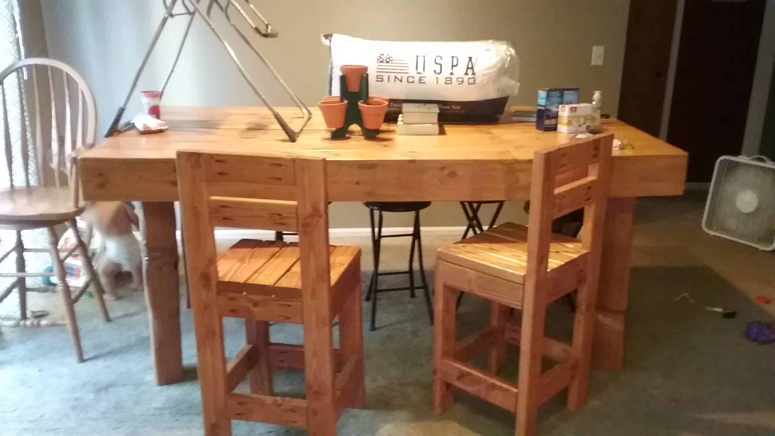 kitchen table out of pallet wood