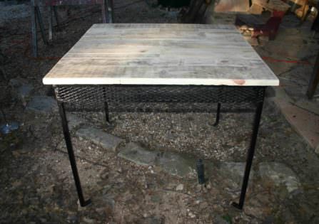 Rescued Rusty Table Into Gorgeous Pallet Table Set • 1001 Pallets
