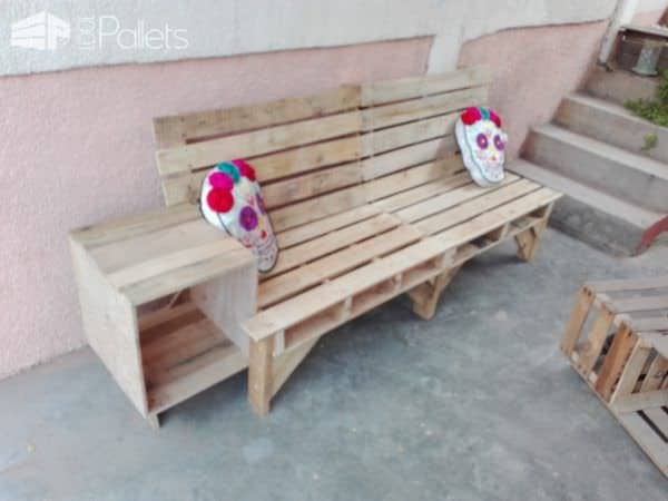 1001pallets.com-Pallet Outdoor Couch Endtable Unit2