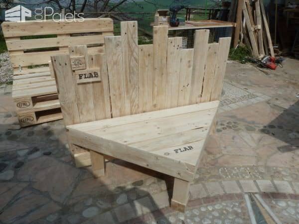 1001pallets.com-mOutdoor Pallet Sectional Set3