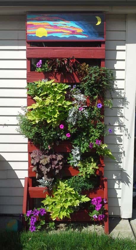 Vertical Pallet Planter