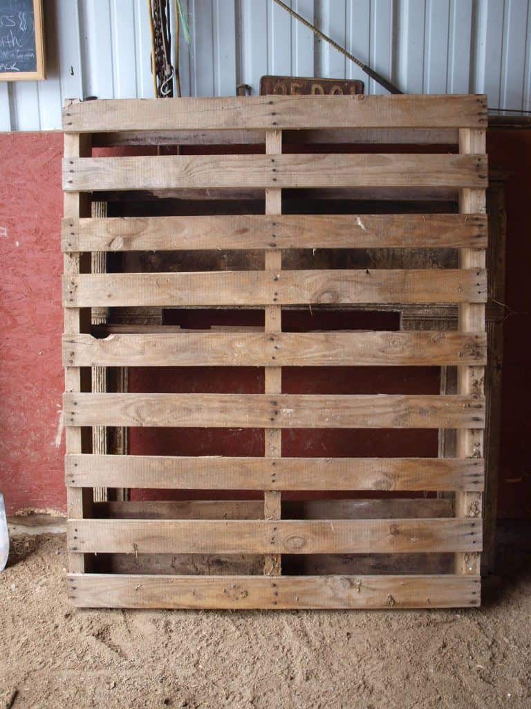 Diy Pdf Tutorials Easy Pallet Hay Feeder 1001 Pallets Free