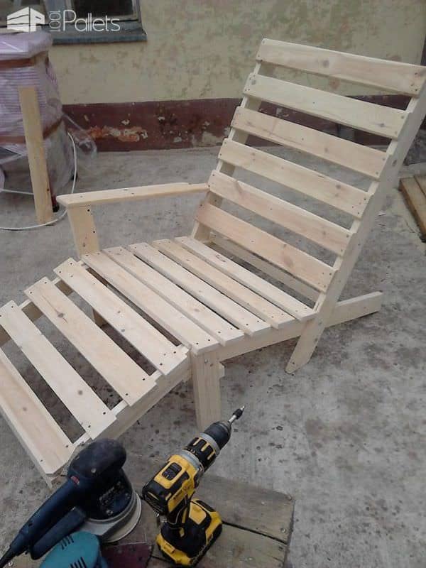 Pallet Chaise Lounge Chair3