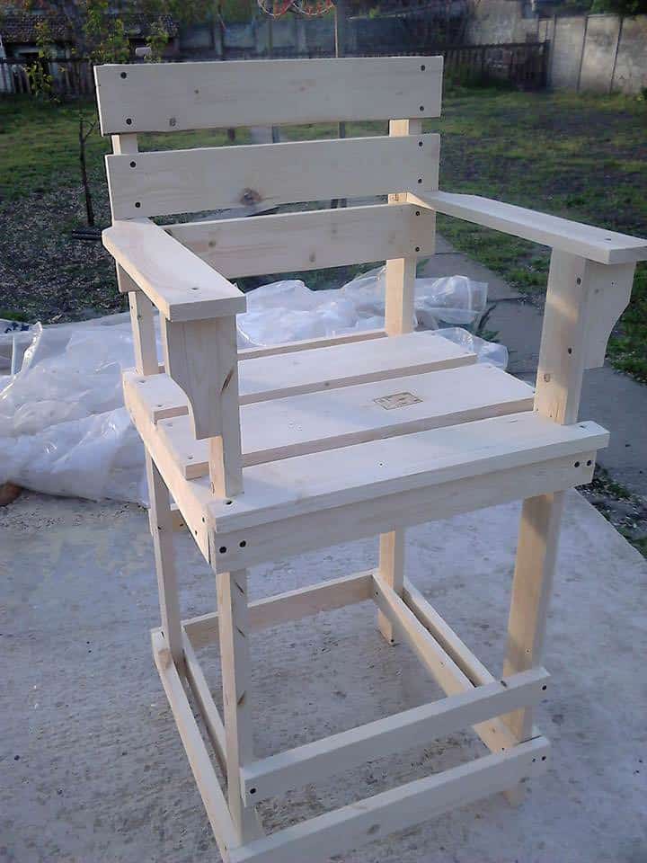 Pallet Bar Stool / Tall Bar Chair • 1001 Pallets