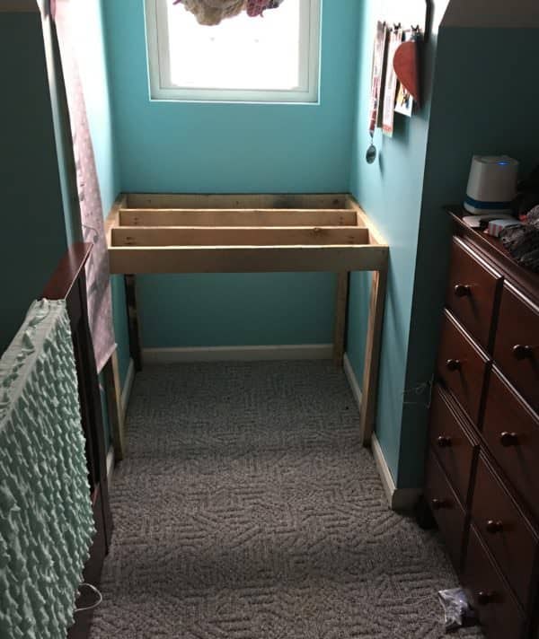 Charming Pallet Reading Nook Converts Into Desk Fun Pallet Crafts for KidsPallet Desks & Pallet Tables Another view of the frame for the Pallet Reading Nook