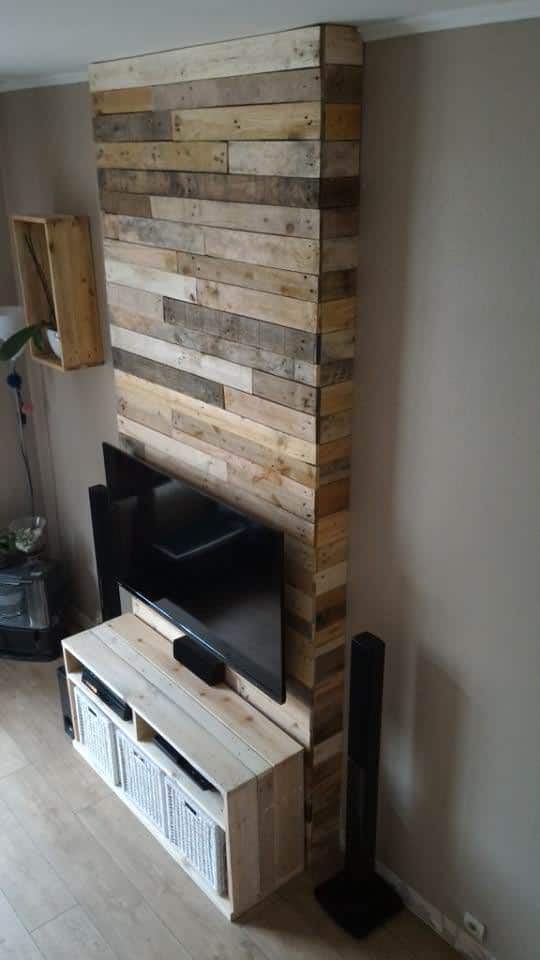 Add Style Quickly: More Than 50 Beautiful Pallet Wall Ideas! Pallet Walls & Pallet Doors 