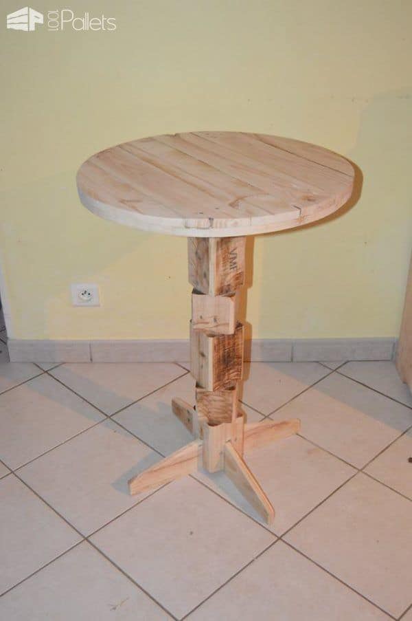 a pedestal side table made from old pallet blocks is another attractive idea for making your own DIY Pallet Furniture.