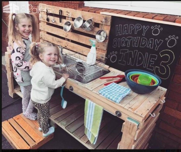 The Pallet Kid's Kitchen is a hit with the kids.